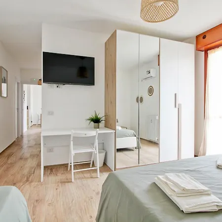 Eur Torrino Apartment, Vicino La Stazione Metro Tor Di Valle * 로마
