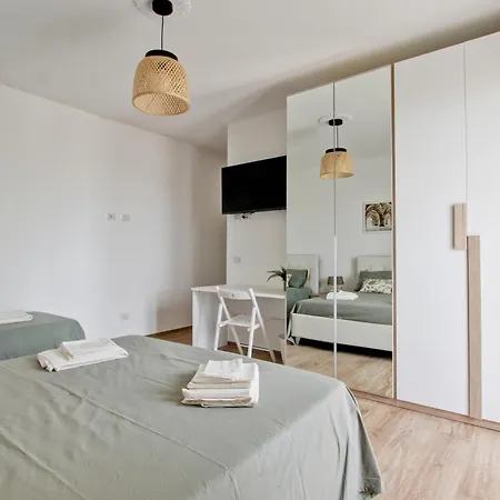 아파트 Eur Torrino Apartment, Vicino La Stazione Metro Tor Di Valle 로마
