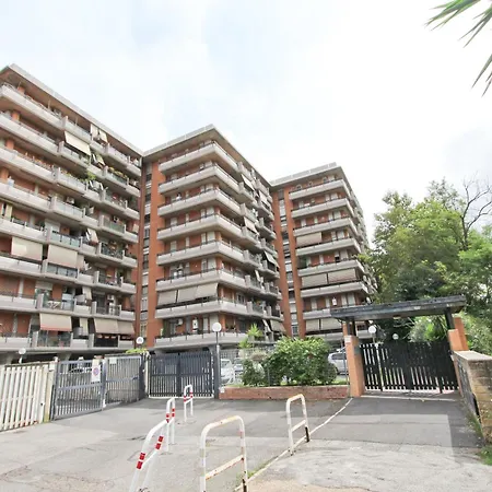 Eur Torrino Apartment, Vicino La Stazione Metro Tor Di Valle 아파트 로마