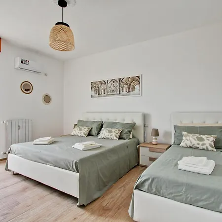 Eur Torrino Apartment, Vicino La Stazione Metro Tor Di Valle *